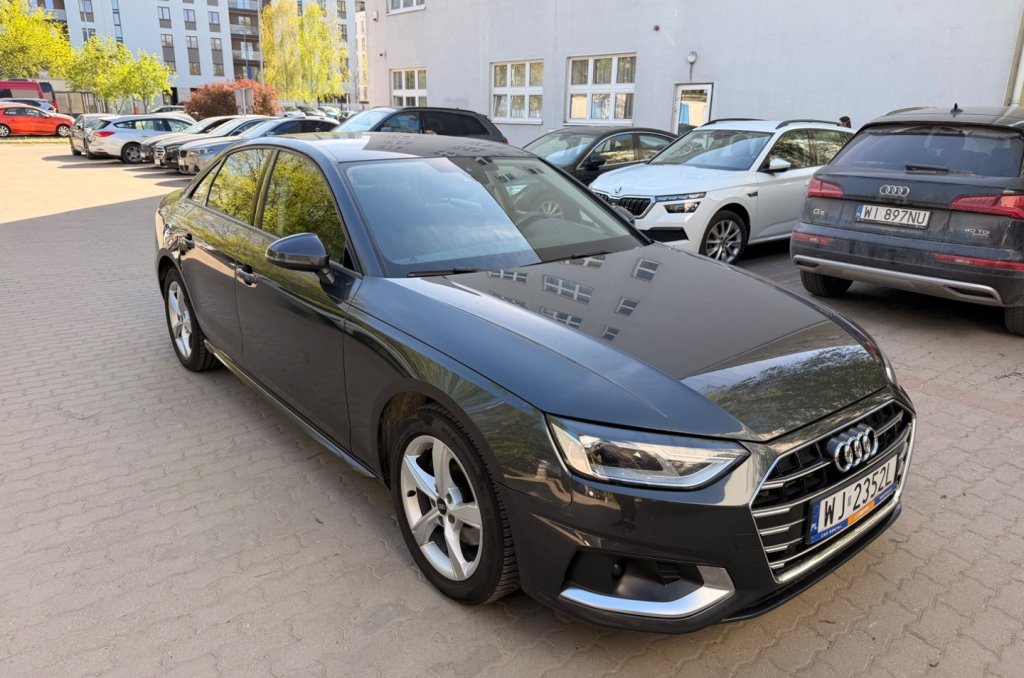 Audi A4 WJ2352L