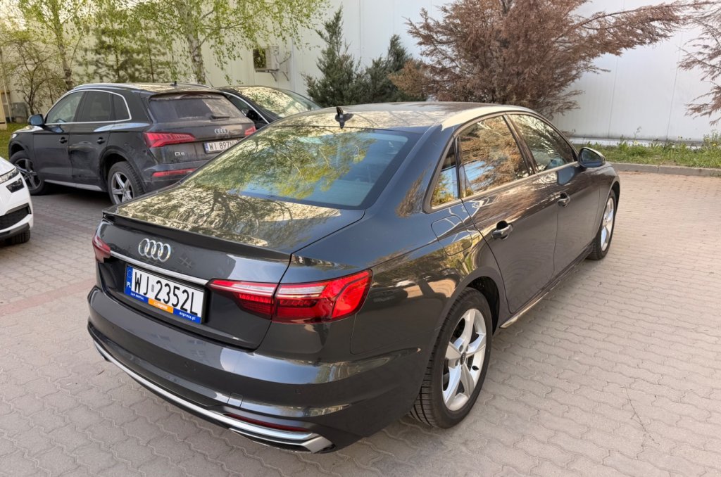 Audi A4 WJ2352L